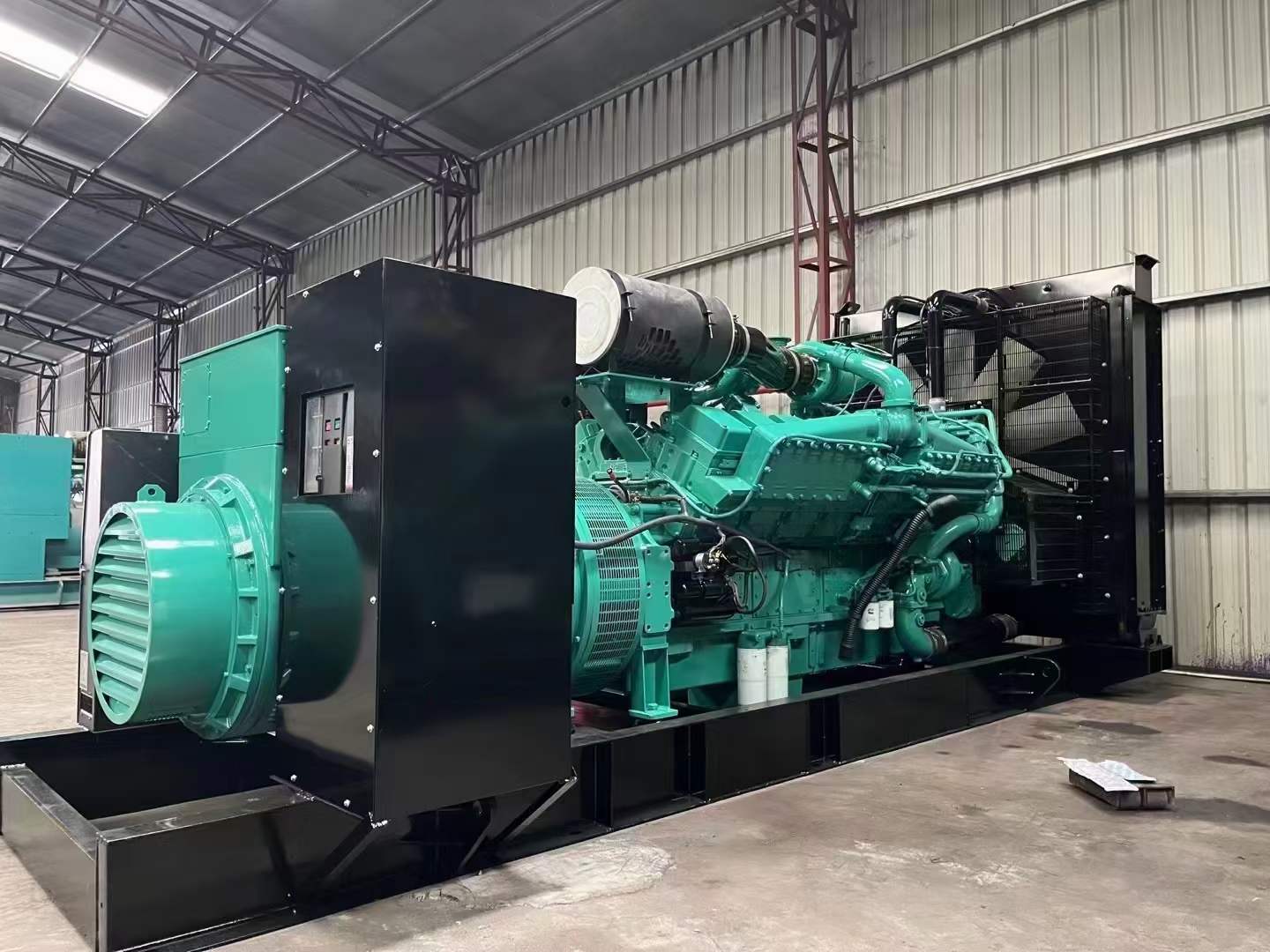碑林如何降低 800kW 柴油发电机输出电流的波动？
